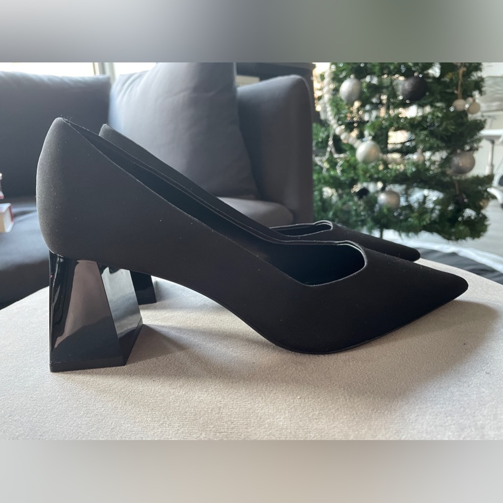 NWOT Zara black block heel fabric shoes 38/7.5